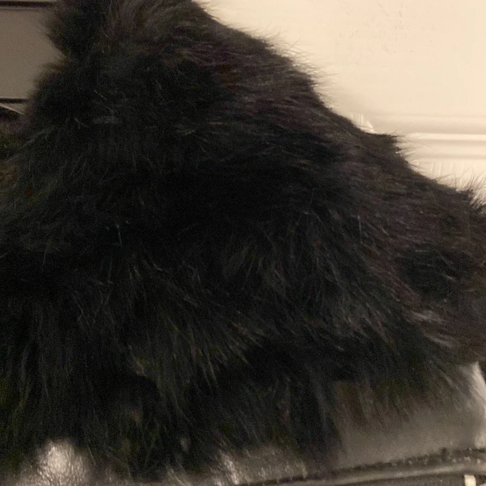 COLEBROOK RABBIT FUR AND LAMBSKIN WOMENS VEST BNWOT length 23” bust 30”very soft